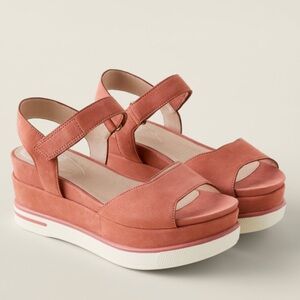 Women’s Platform Slingback Sandals in Coral Pink